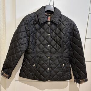 Burberry Women's Quilted Black Jacket with checked print NEW M
